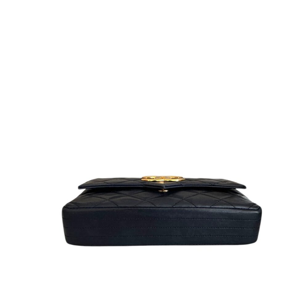 Chanel Flap Bag - Picture 5 of 9
